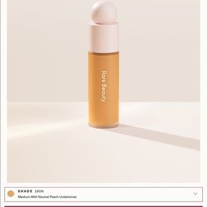 Rare Beauty Liquid touch Weight less Foundation